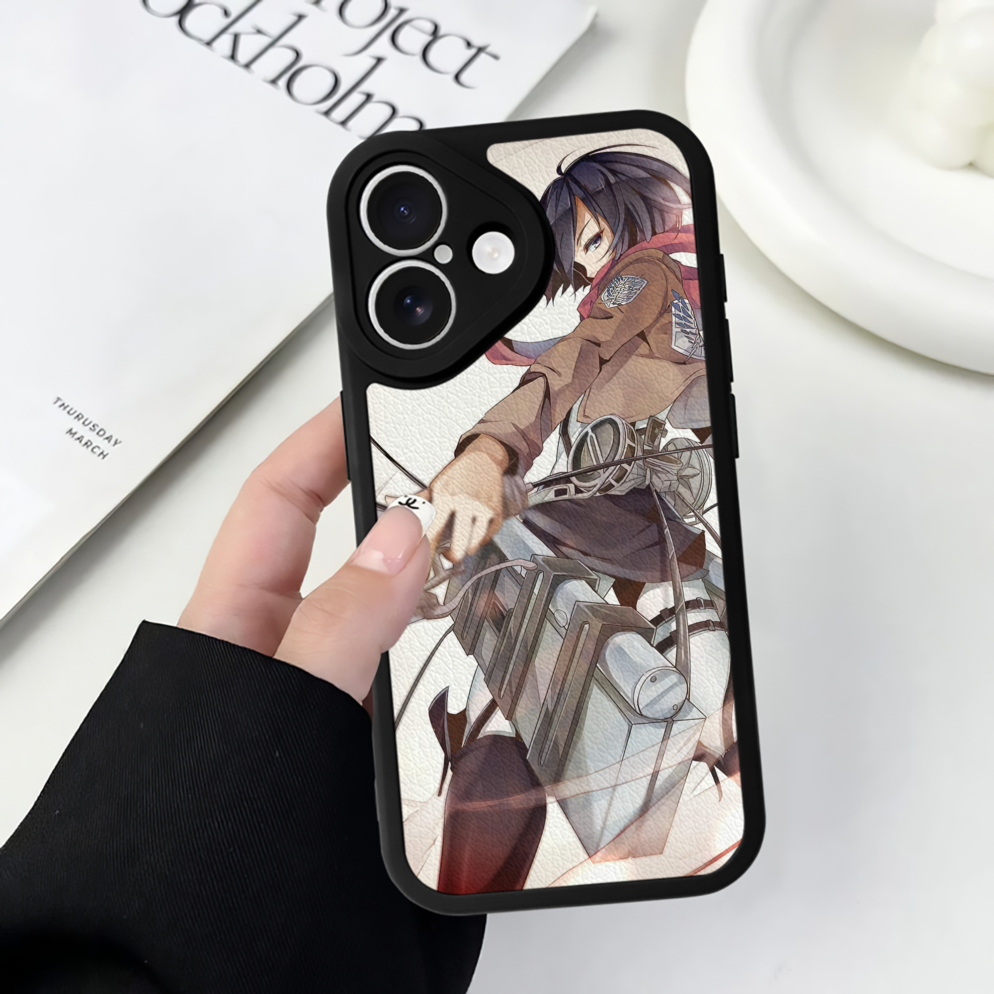 （画像用） 進撃の巨人 Attack on Titan 【iPhone 16シリーズ対応】シリコンスマホケース（レザー調） 材質：シリコン